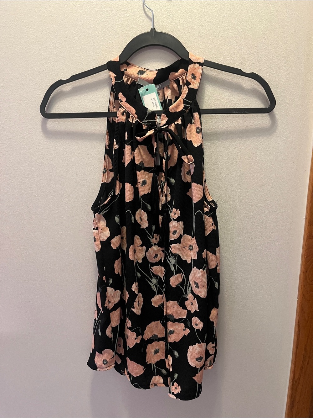 Lemon Tart Tie-Neck Sleeveless Floral Blouse in Black and Blush